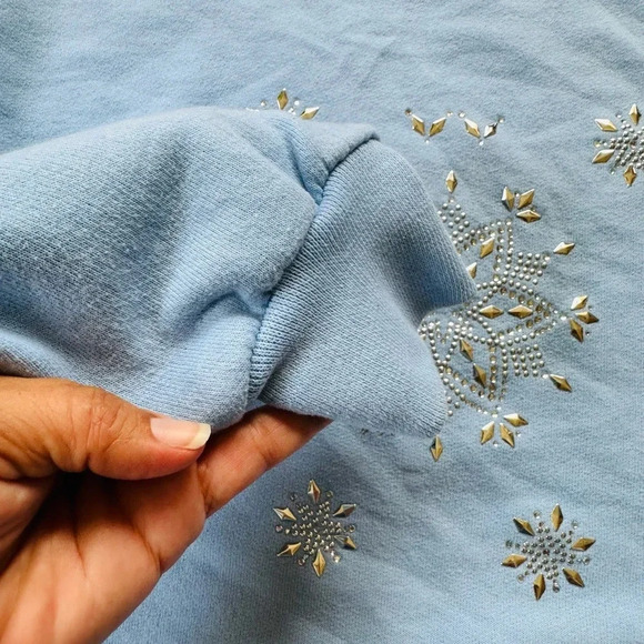 Jerzees Granny Snowflake Embellished Soft Cotton Sweatshirt Large - Picture 4 of 4